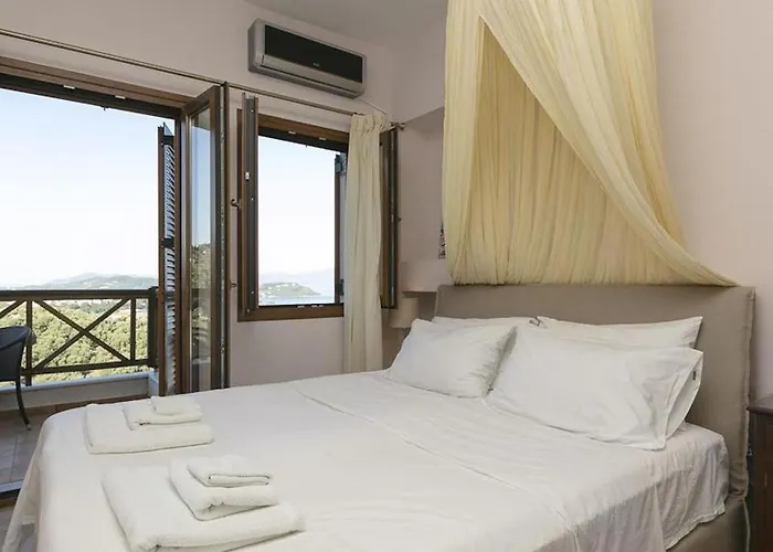 Kallisto With Private Pool And Stunning Sea Views Vilă Vasilias (Skiathos)